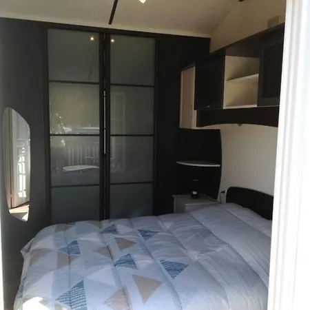 شقة Mobilhome Dans Site De Gorge Vent A Fréjus